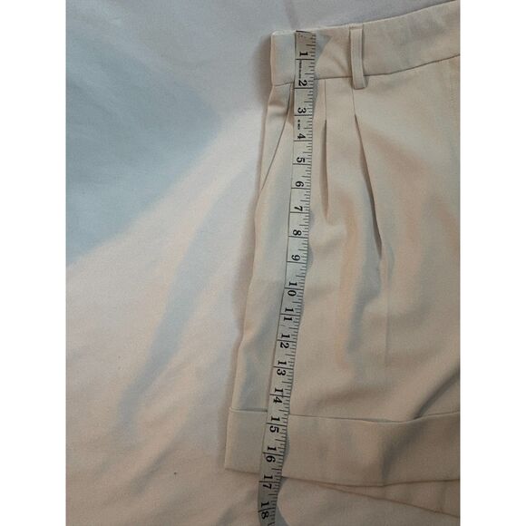 Rachel Zoe Cuffed Pleated Trouser Shorts High Waist Size 8 Stone Career 80s 90s - Picture 10 of 10